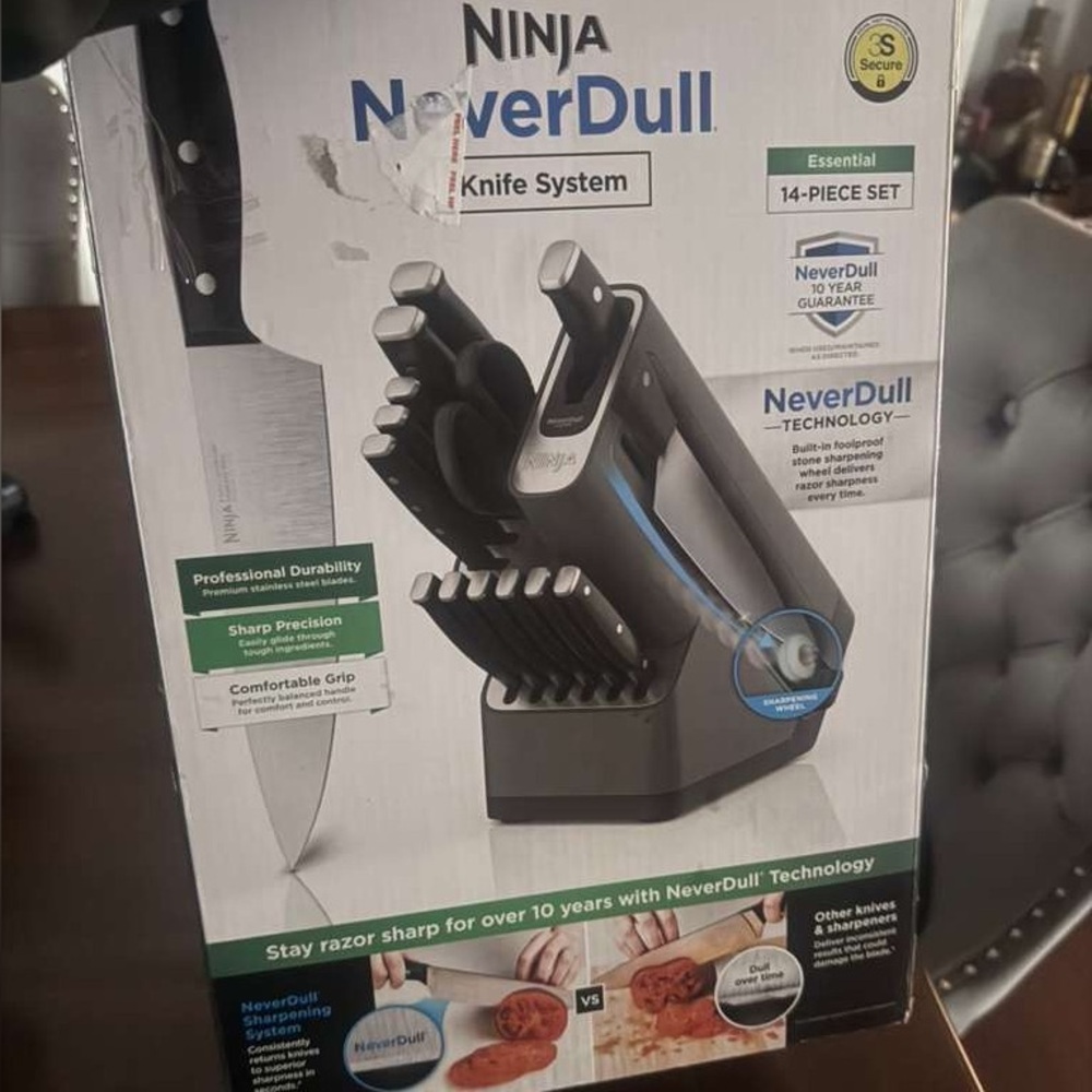 Ninja NeverDull Knife Set with Black and Silver Accents